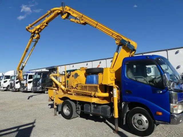 平成22年06月中古小型ミキサー車・高所作業車・その他特装車日野デュトロの画像9