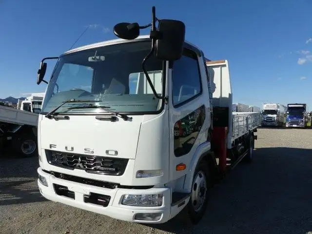 平成24年08月中古中型クレーン付三菱ふそうファイターの画像1