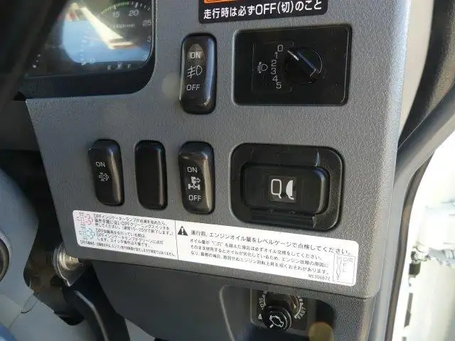 平成24年08月中古中型クレーン付三菱ふそうファイターの画像40