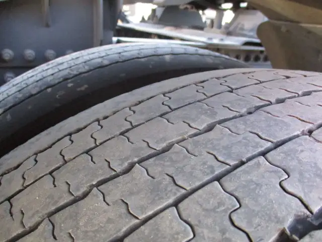 令和04年02月中古大型トラクタヘッド日産UDクオンの画像14