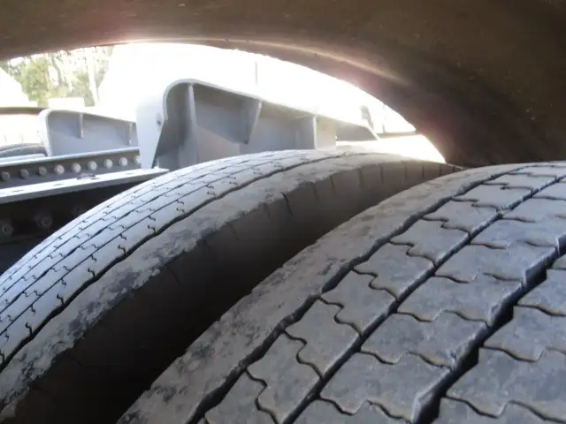 令和04年02月中古大型トラクタヘッド日産UDクオンの画像16