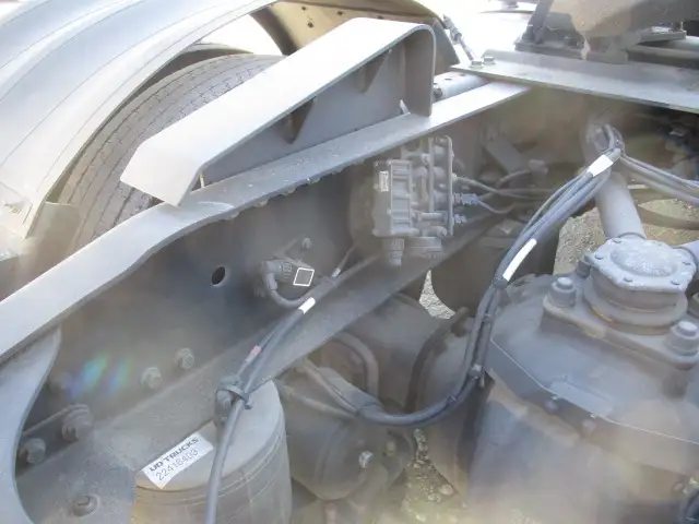 令和04年02月中古大型トラクタヘッド日産UDクオンの画像23