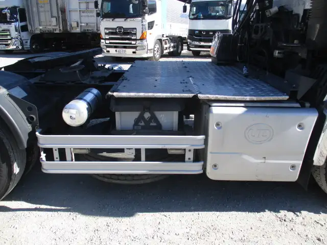 令和04年02月中古大型トラクタヘッド日産UDクオンの画像26