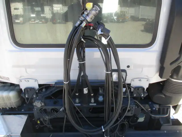 令和04年02月中古大型トラクタヘッド日産UDクオンの画像30