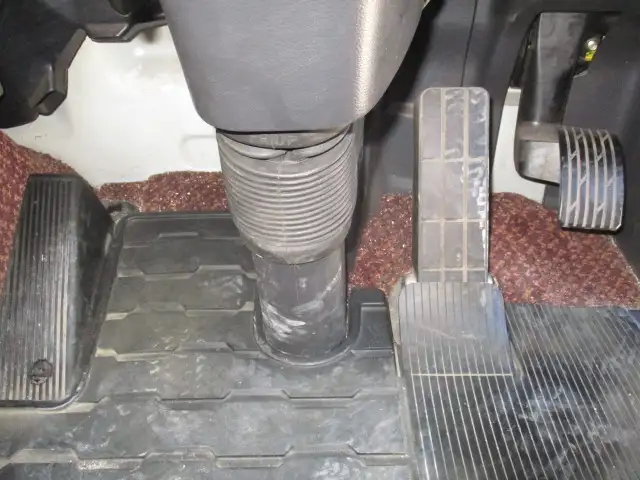 令和04年02月中古大型トラクタヘッド日産UDクオンの画像35