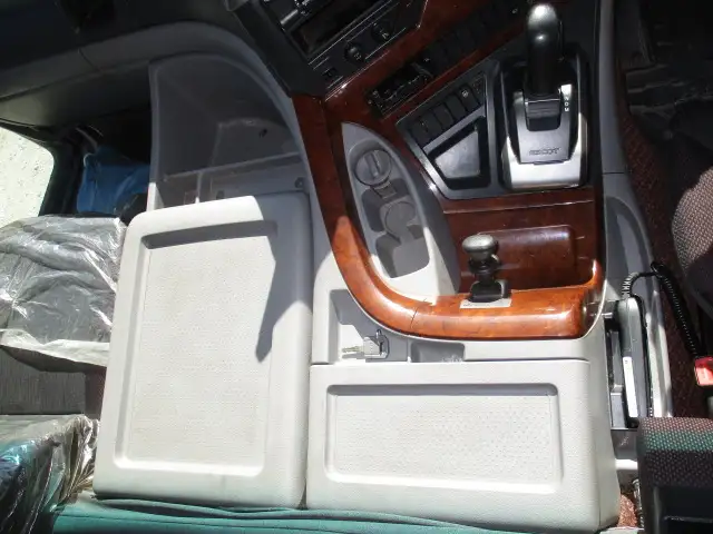 令和04年02月中古大型トラクタヘッド日産UDクオンの画像38