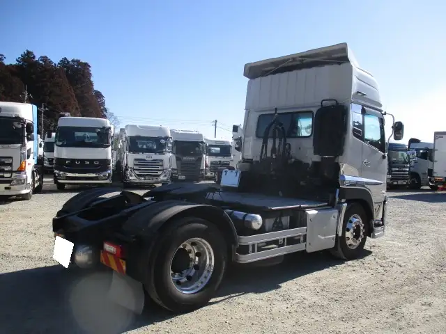 令和04年02月中古大型トラクタヘッド日産UDクオンの画像5