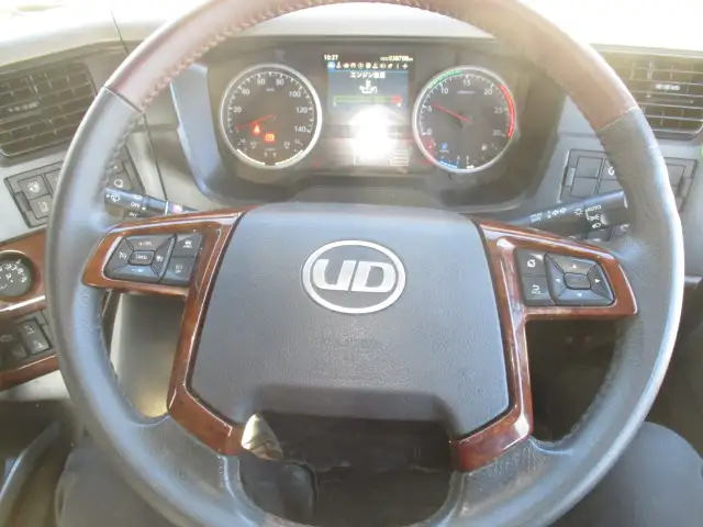 令和04年02月中古大型トラクタヘッド日産UDクオンの画像45