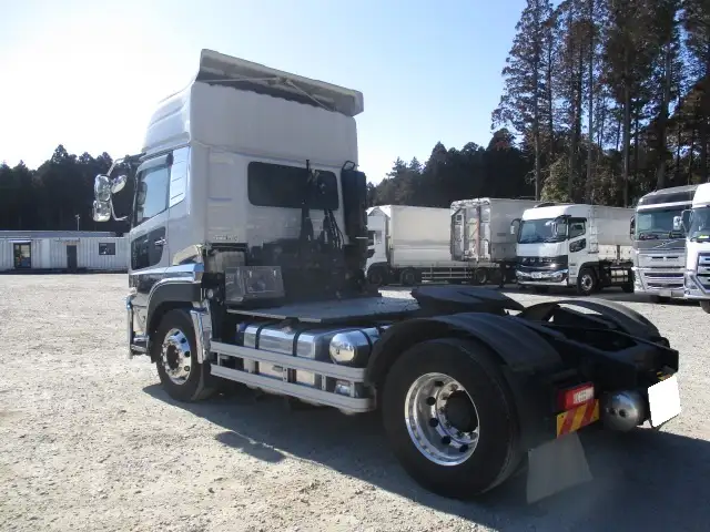 令和04年02月中古大型トラクタヘッド日産UDクオンの画像7