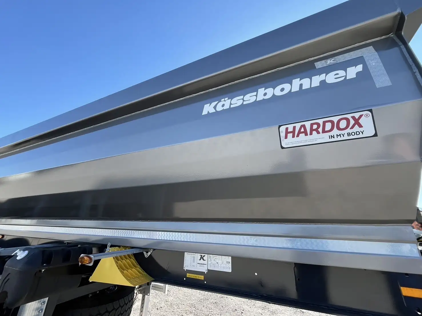 【登録済未使用車】ケスボーラー 3軸土砂ダンプトレーラ エアサス リフトアクスル スーパーシングルの画像12