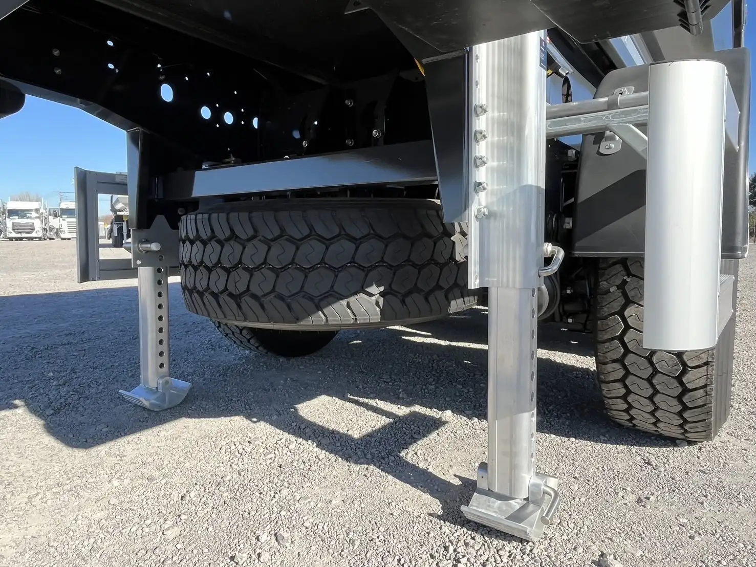 【登録済未使用車】ケスボーラー 3軸土砂ダンプトレーラ エアサス リフトアクスル スーパーシングルの画像16