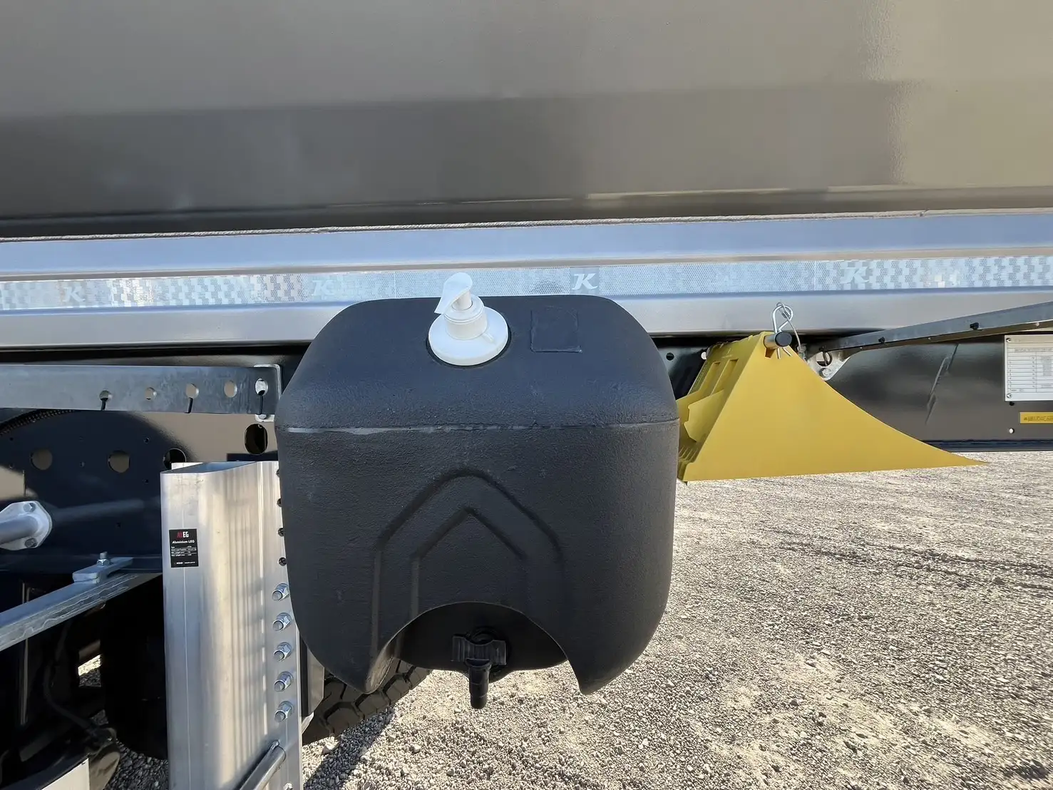 【登録済未使用車】ケスボーラー 3軸土砂ダンプトレーラ エアサス リフトアクスル スーパーシングルの画像9