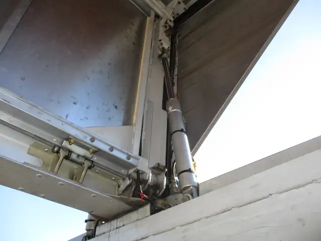 車検付(R7.5)平成17年 フルハーフ 13M段付ウイングトレーラ 2軸リーフサス 積載:19,400kg 第五輪:9,390kg以上 床:鉄板の画像56