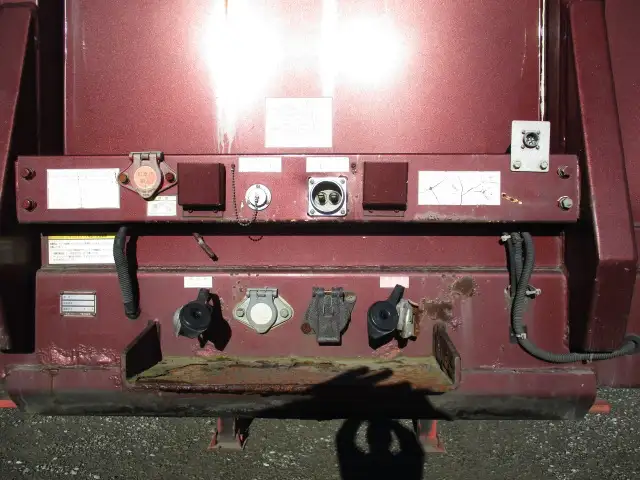 車検付(R7.5)平成17年 フルハーフ 13M段付ウイングトレーラ 2軸リーフサス 積載:19,400kg 第五輪:9,390kg以上 床:鉄板の画像9