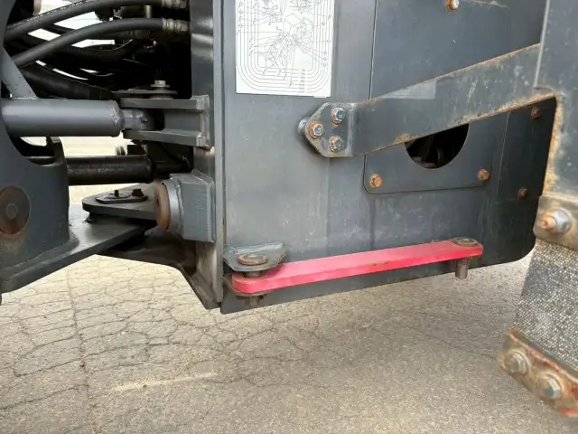 汎用サイドエッジ交換済【車検=R9年1月迄】　H26年　コマツWA150-6　タイヤショベル　マルチブレード油圧ワンタッチ　スパイクタイヤ　アワー2817H  トラクションコントロール付の画像17