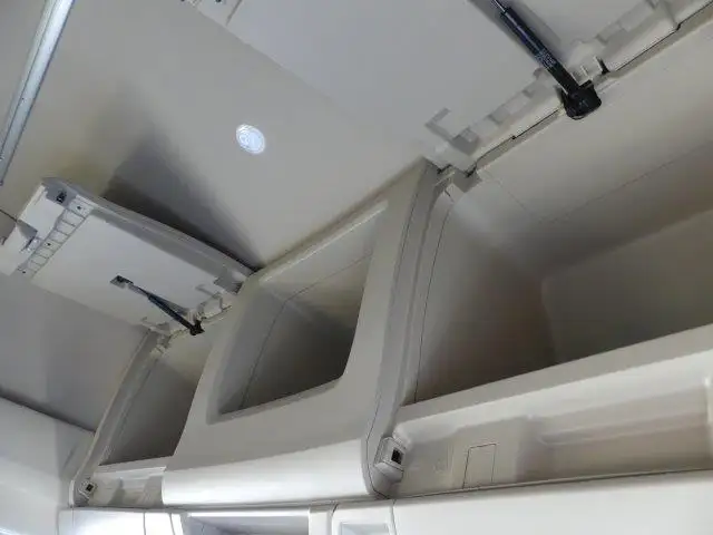 令和01年/平成31年09月中古中型アルミバン・ウィング日野レンジャーの画像44