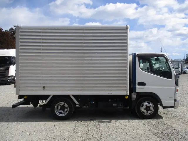 ★車検付R7.6.5迄★　平成27年　三菱　2tショートバン　AT　最大積載量;2,000kgの画像4