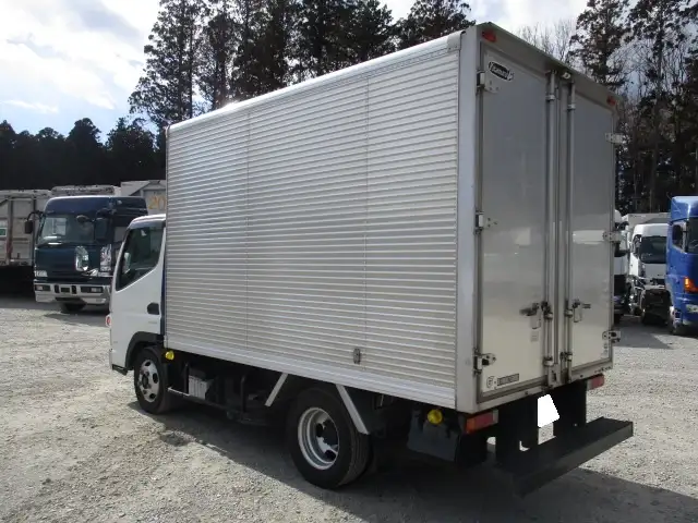 ★車検付R7.6.5迄★　平成27年　三菱　2tショートバン　AT　最大積載量;2,000kgの画像7