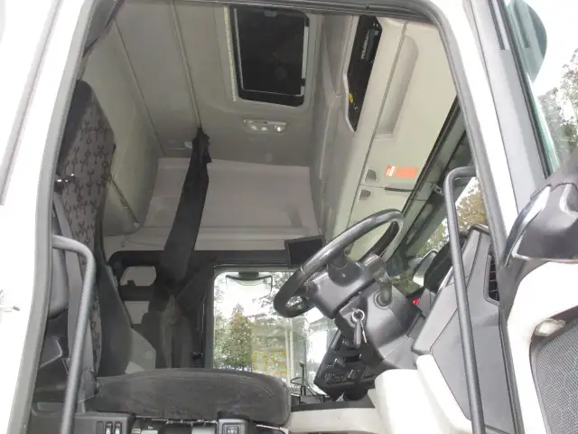 令和01年/平成31年02月中古大型トラクタヘッドスカニアスカニアの画像21