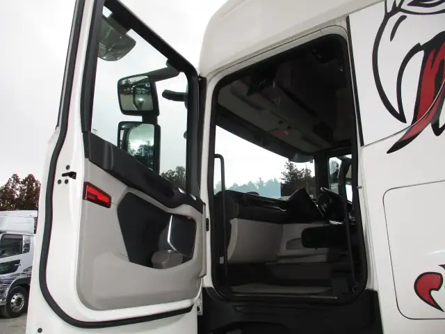 令和01年/平成31年02月中古大型トラクタヘッドスカニアスカニアの画像36