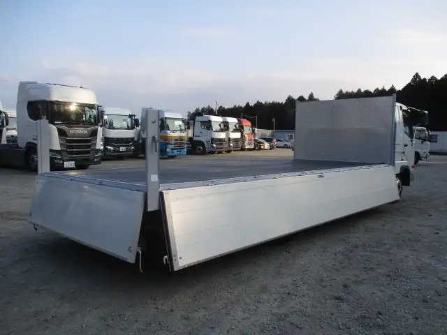 ★未使用車★　R6　三菱　4tアルミ平ボデー　6200ワイド　220馬力　MT　東洋ボデー　融雪仕様　３方開　の画像25