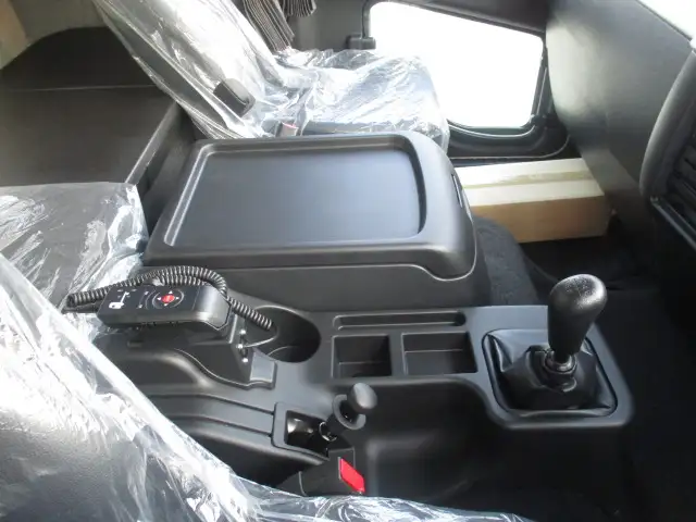 ★未使用車★　R6　三菱　4tアルミ平ボデー　6200ワイド　220馬力　MT　東洋ボデー　融雪仕様　３方開　の画像33