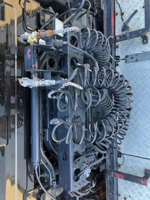 平成26年09月中古大型トラクタヘッド日産UDクオンの画像11