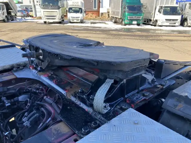 平成26年09月中古大型トラクタヘッド日産UDクオンの画像13