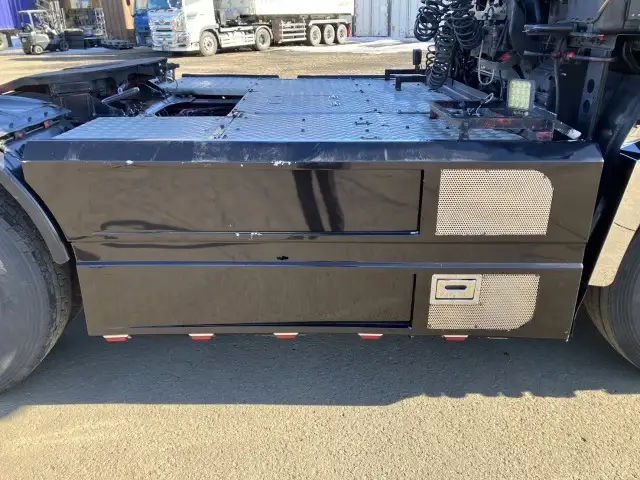 平成26年09月中古大型トラクタヘッド日産UDクオンの画像31