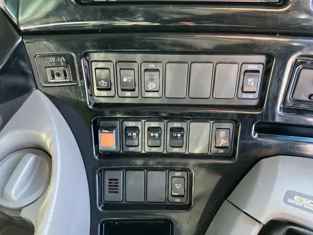 平成26年09月中古大型トラクタヘッド日産UDクオンの画像41