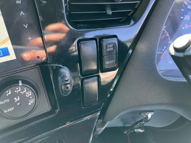 平成26年09月中古大型トラクタヘッド日産UDクオンの画像43