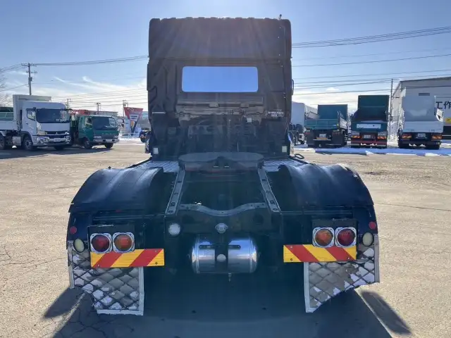 平成26年09月中古大型トラクタヘッド日産UDクオンの画像6