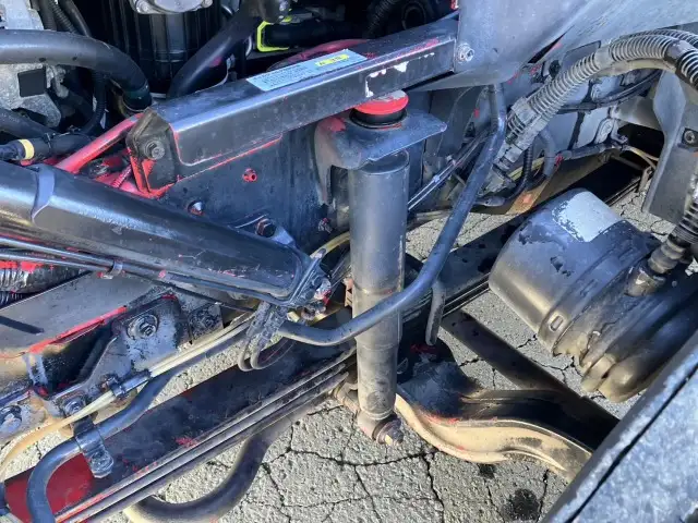 平成26年09月中古大型トラクタヘッド日産UDクオンの画像52