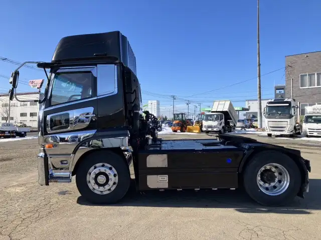 平成26年09月中古大型トラクタヘッド日産UDクオンの画像8