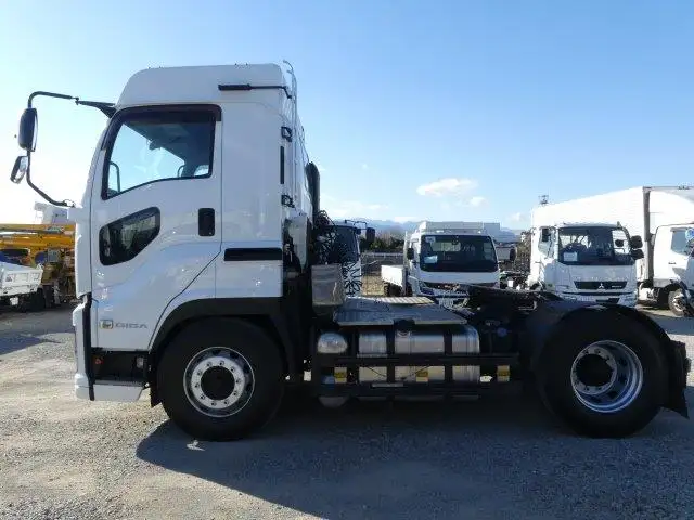 平成28年12月中古大型トラクタヘッドいすゞギガの画像4