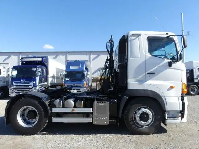 平成30年05月中古大型トラクタヘッド日野プロフィアの画像8