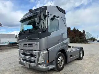 ボルボ トラック トラクタヘッド 令和03年式 2DG-KA2TDA2