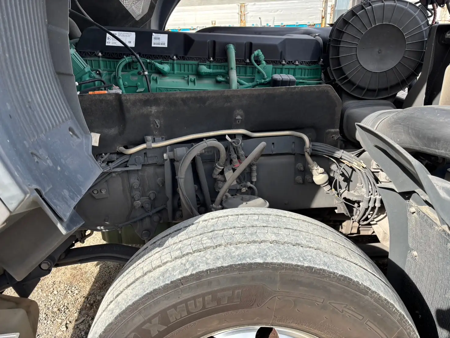 令和3年 ボルボFH 距離17.1万㎞ 460馬力 AT 第五輪荷重11.5t  リアサイドモニターの画像30