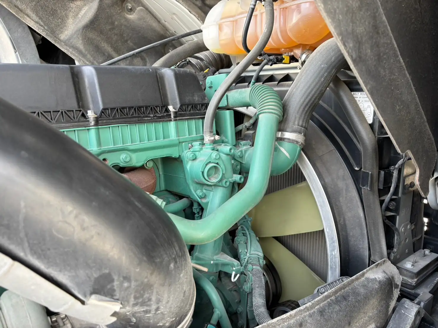 令和3年 ボルボFH 距離17.1万㎞ 460馬力 AT 第五輪荷重11.5t  リアサイドモニターの画像33