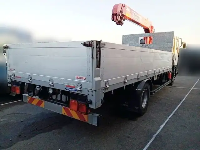 平成28年09月中古中型クレーン付いすゞフォワードの画像3