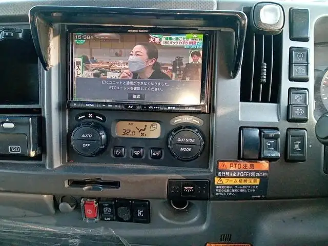 平成28年09月中古中型クレーン付いすゞフォワードの画像10