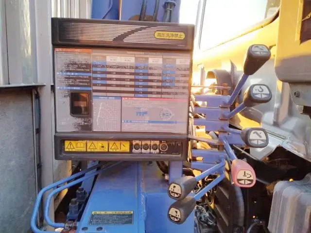 平成27年09月中古中型クレーン付日野レンジャーの画像22