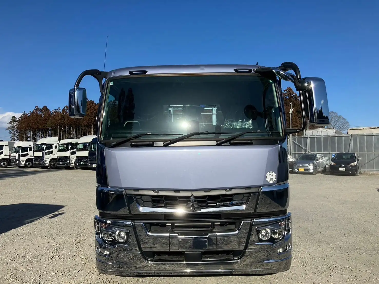 未使用車　令和6年　三菱　大型クレーン付　394馬力　AT　積載：12,600㎏　タダノ4段　フックイン　ラジコンの画像2