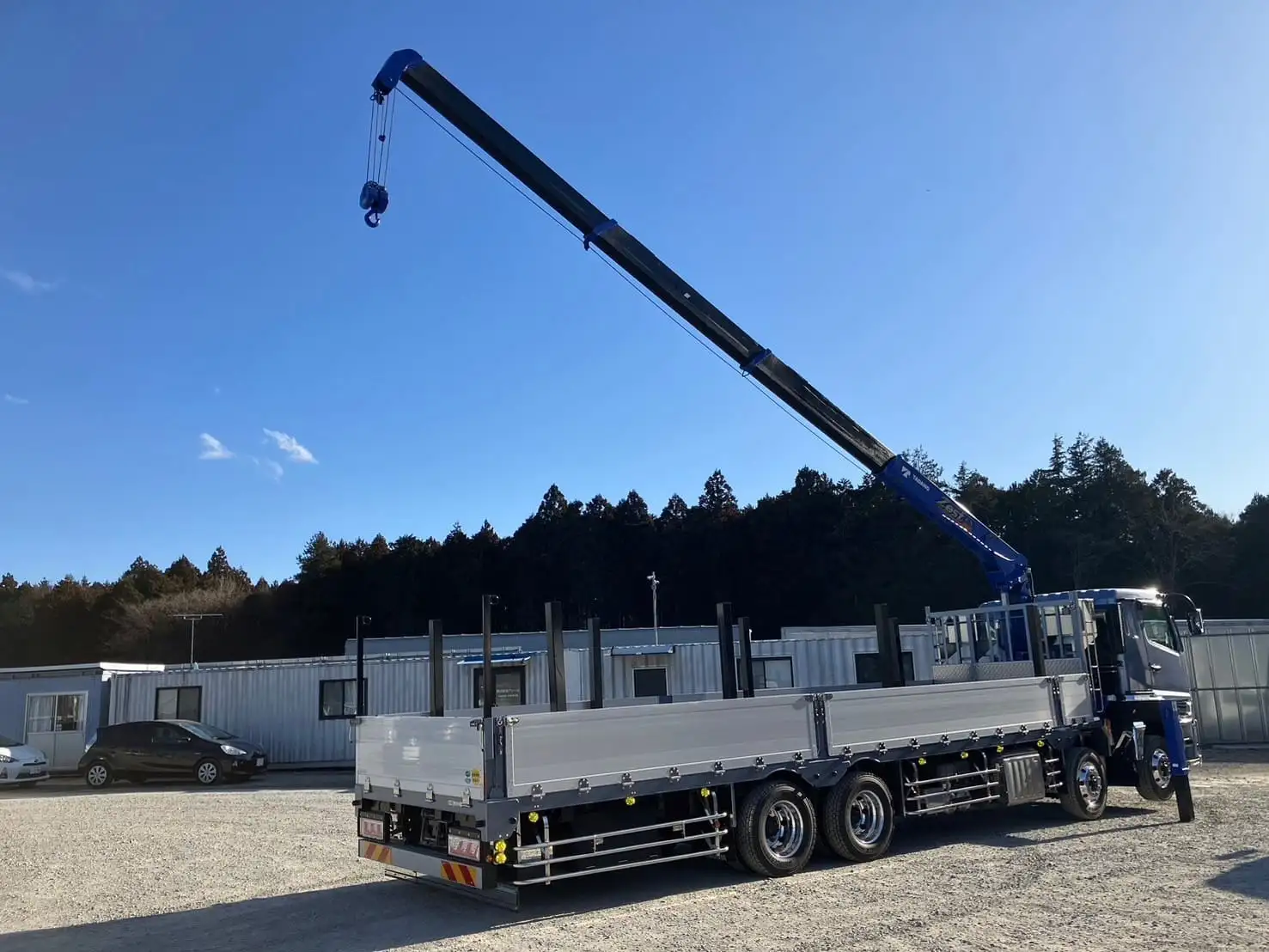 未使用車　令和6年　三菱　大型クレーン付　394馬力　AT　積載：12,600㎏　タダノ4段　フックイン　ラジコンの画像11