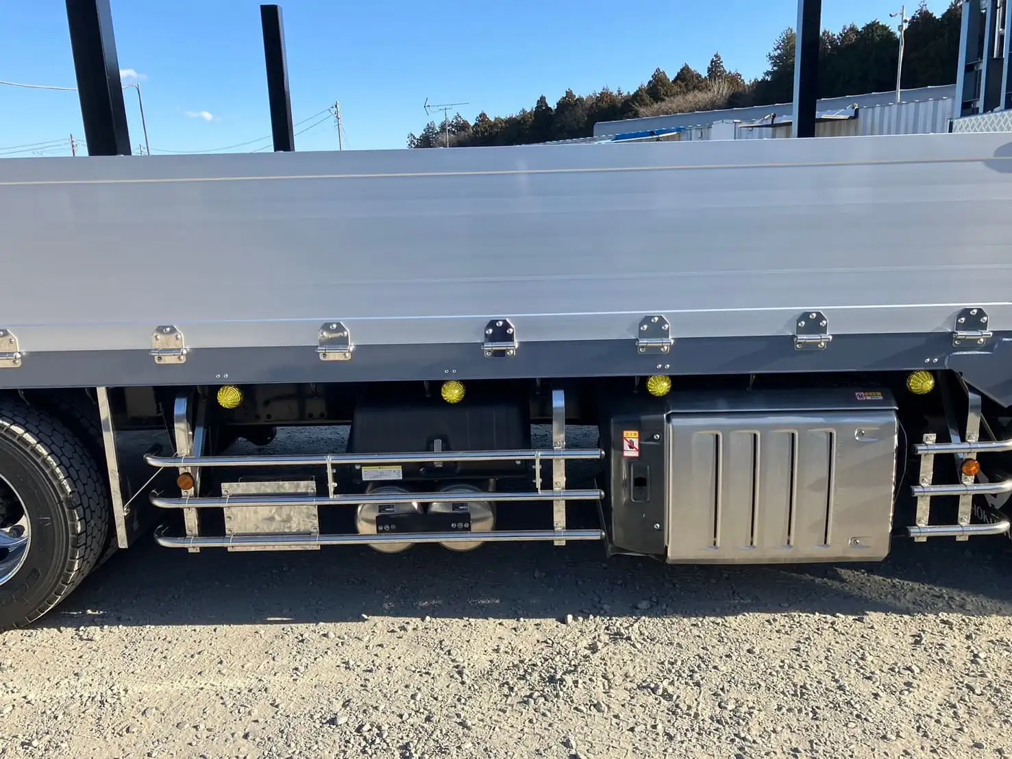 未使用車　令和6年　三菱　大型クレーン付　394馬力　AT　積載：12,600㎏　タダノ4段　フックイン　ラジコンの画像23