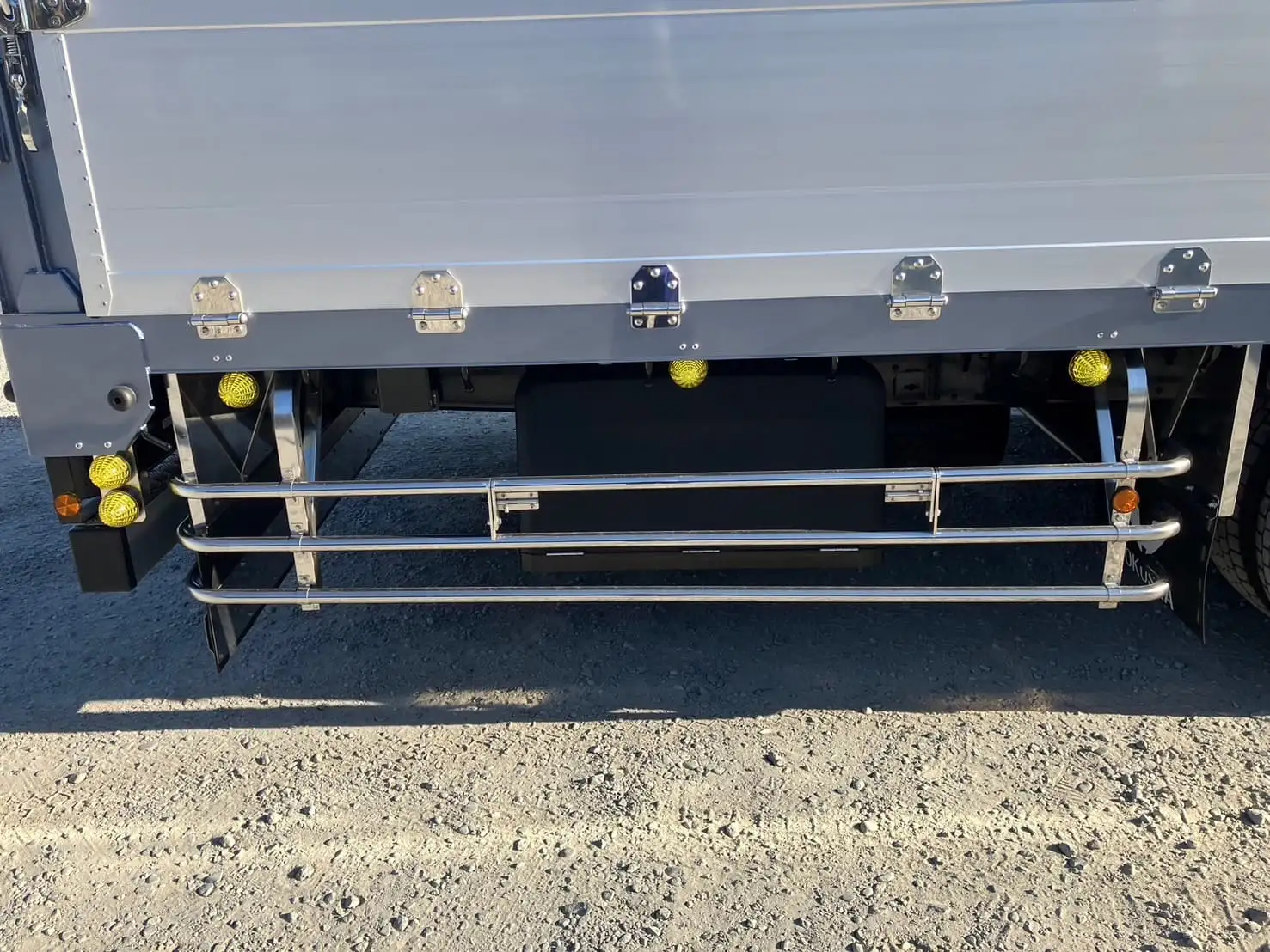 未使用車　令和6年　三菱　大型クレーン付　394馬力　AT　積載：12,600㎏　タダノ4段　フックイン　ラジコンの画像24