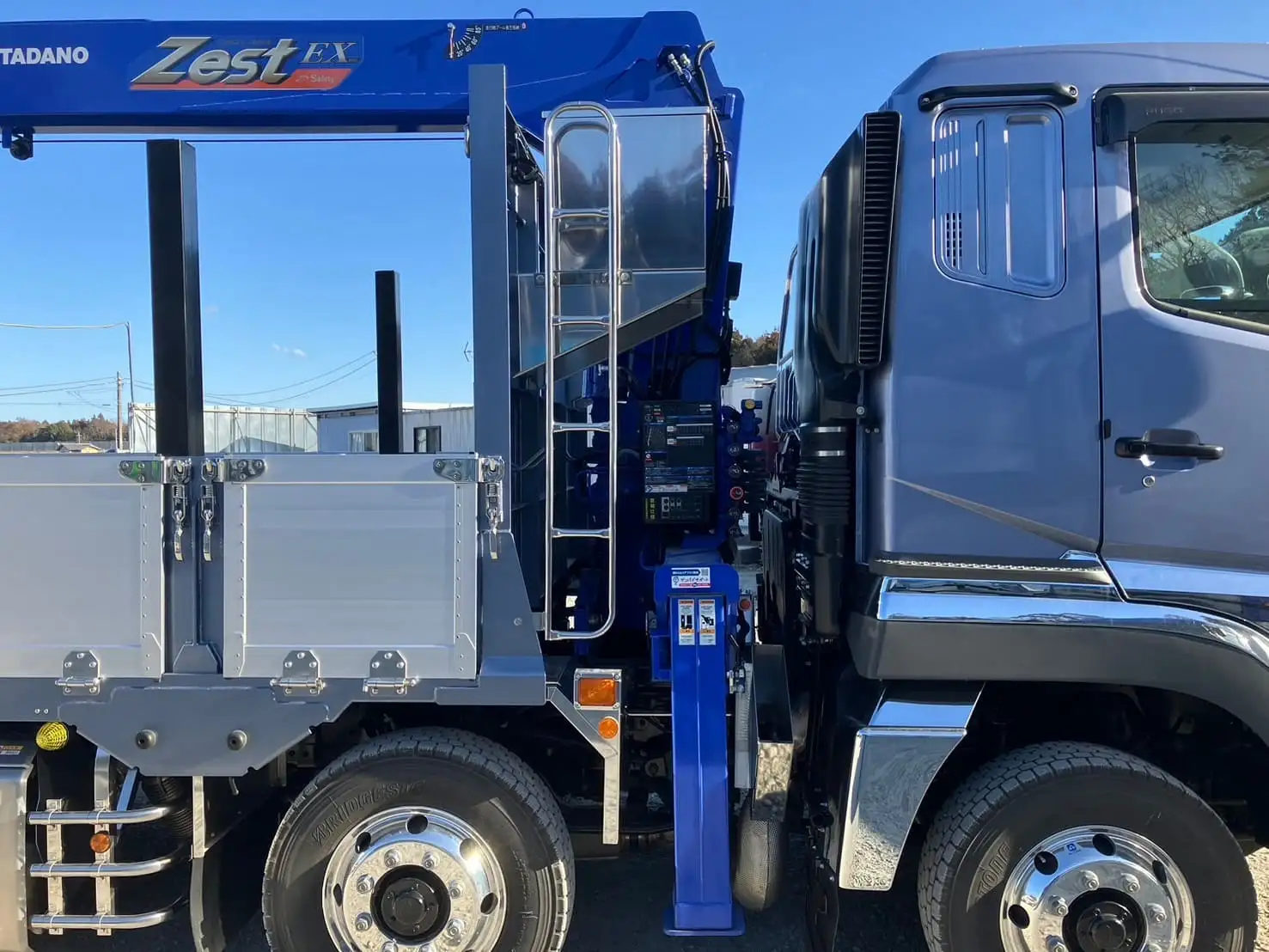 未使用車　令和6年　三菱　大型クレーン付　394馬力　AT　積載：12,600㎏　タダノ4段　フックイン　ラジコンの画像31