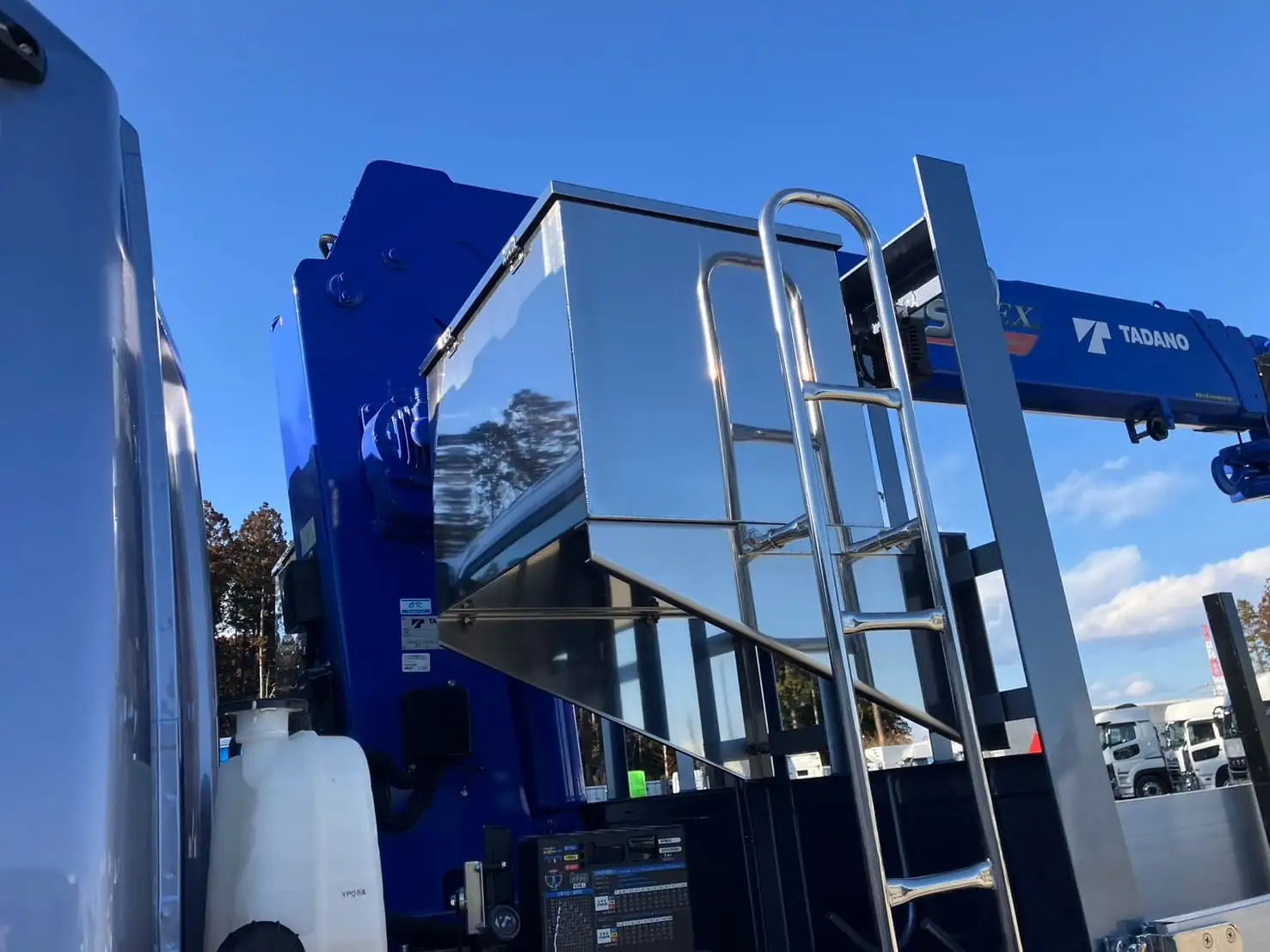 未使用車 令和6年 三菱 大型クレーン付 394馬力 AT 積載:12,600㎏ タダノ4段 フックイン ラジコンの画像34