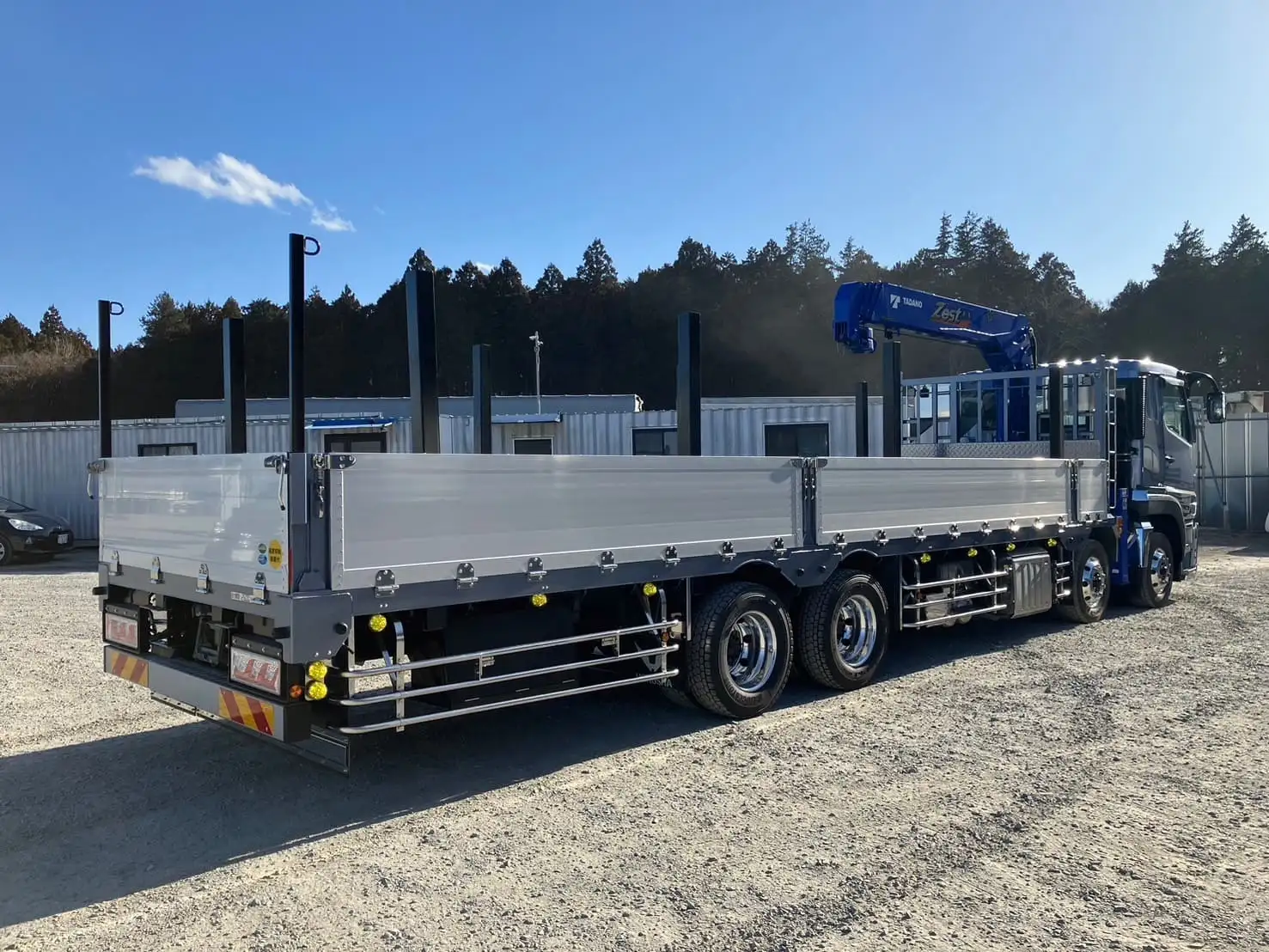 未使用車　令和6年　三菱　大型クレーン付　394馬力　AT　積載：12,600㎏　タダノ4段　フックイン　ラジコンの画像5