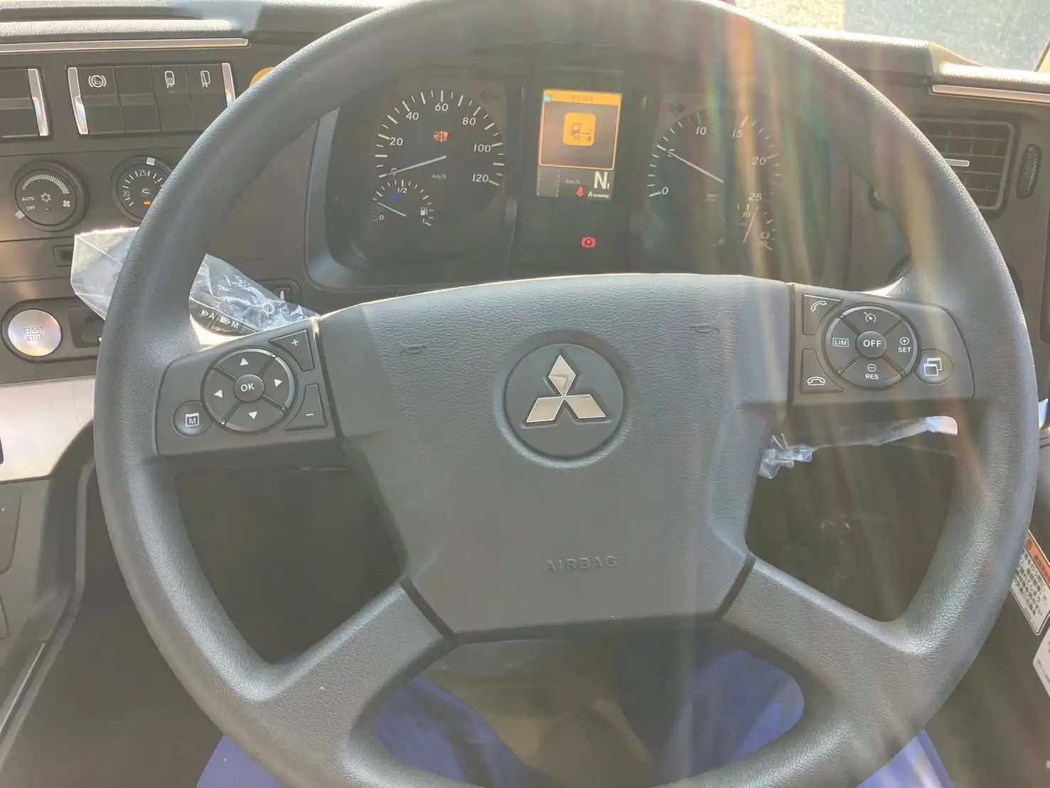 未使用車 令和6年 三菱 大型クレーン付 394馬力 AT 積載:12,600㎏ タダノ4段 フックイン ラジコンの画像44